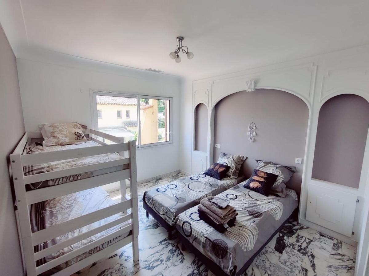 La Villa Castel - Haut De Villa - Parkings- 3 Chambres - 8 Couchages - Jardin - Barbecue Cagnes-sur-Mer Zewnętrze zdjęcie